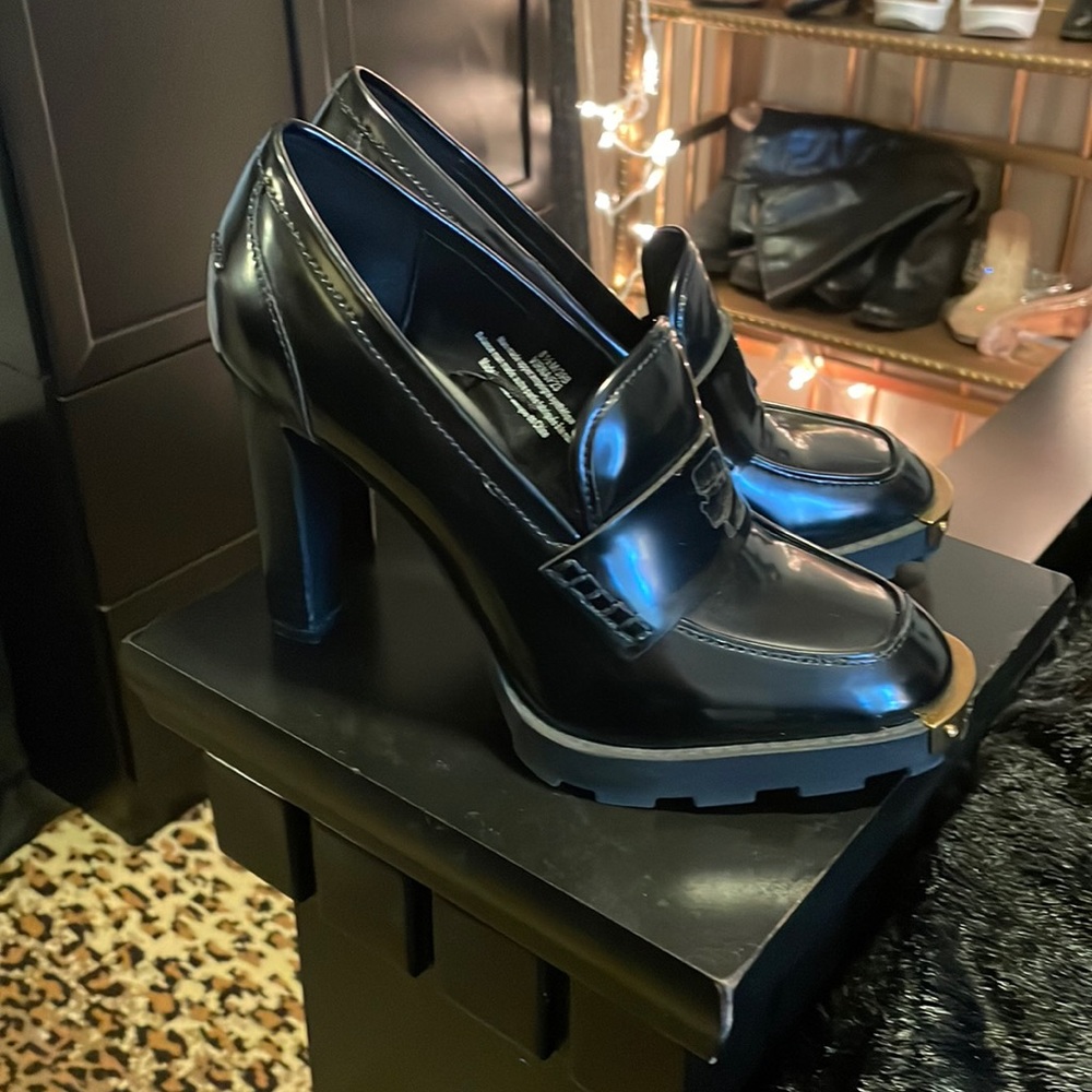 Karl Lagerfeld black heel loafers gorgeous🔥🤩🖤